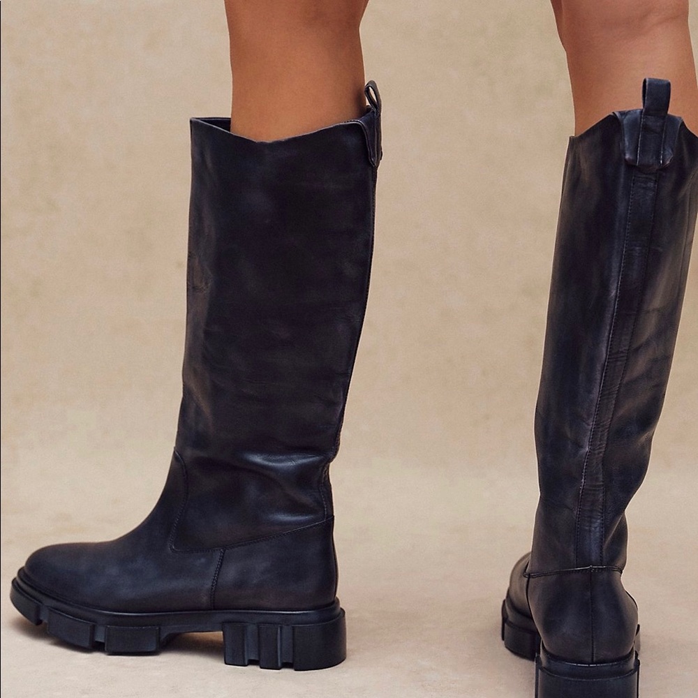 NIB Free People Brooks Tall Boot Black 7.5